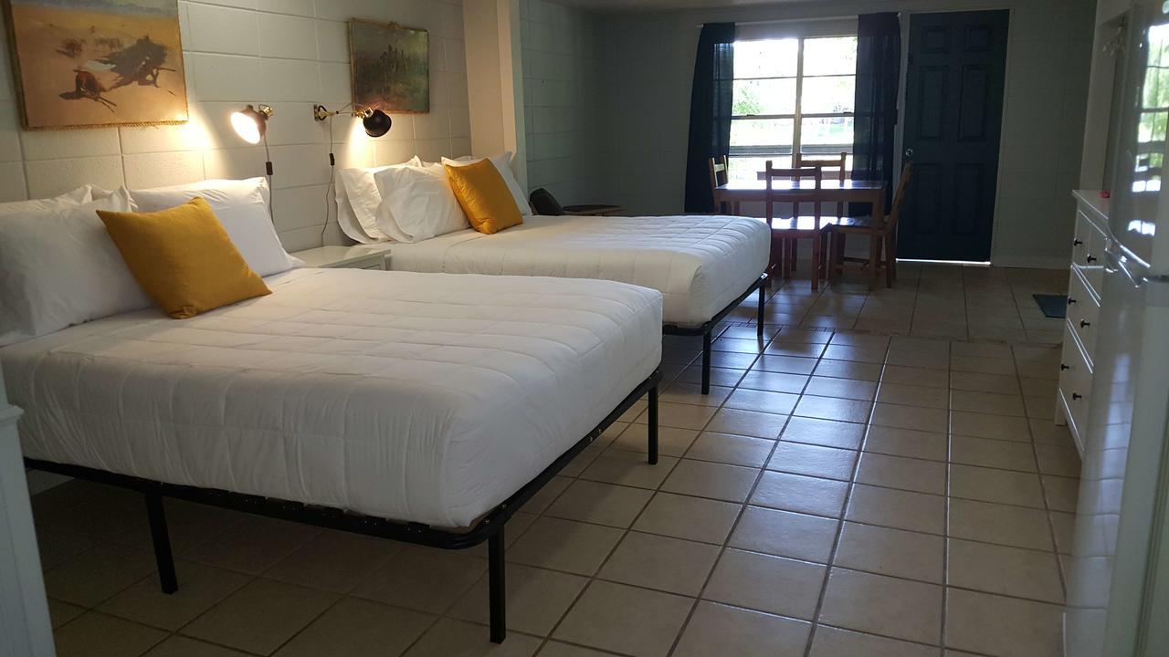 7A Ranch Hotel Wimberley Buitenkant foto