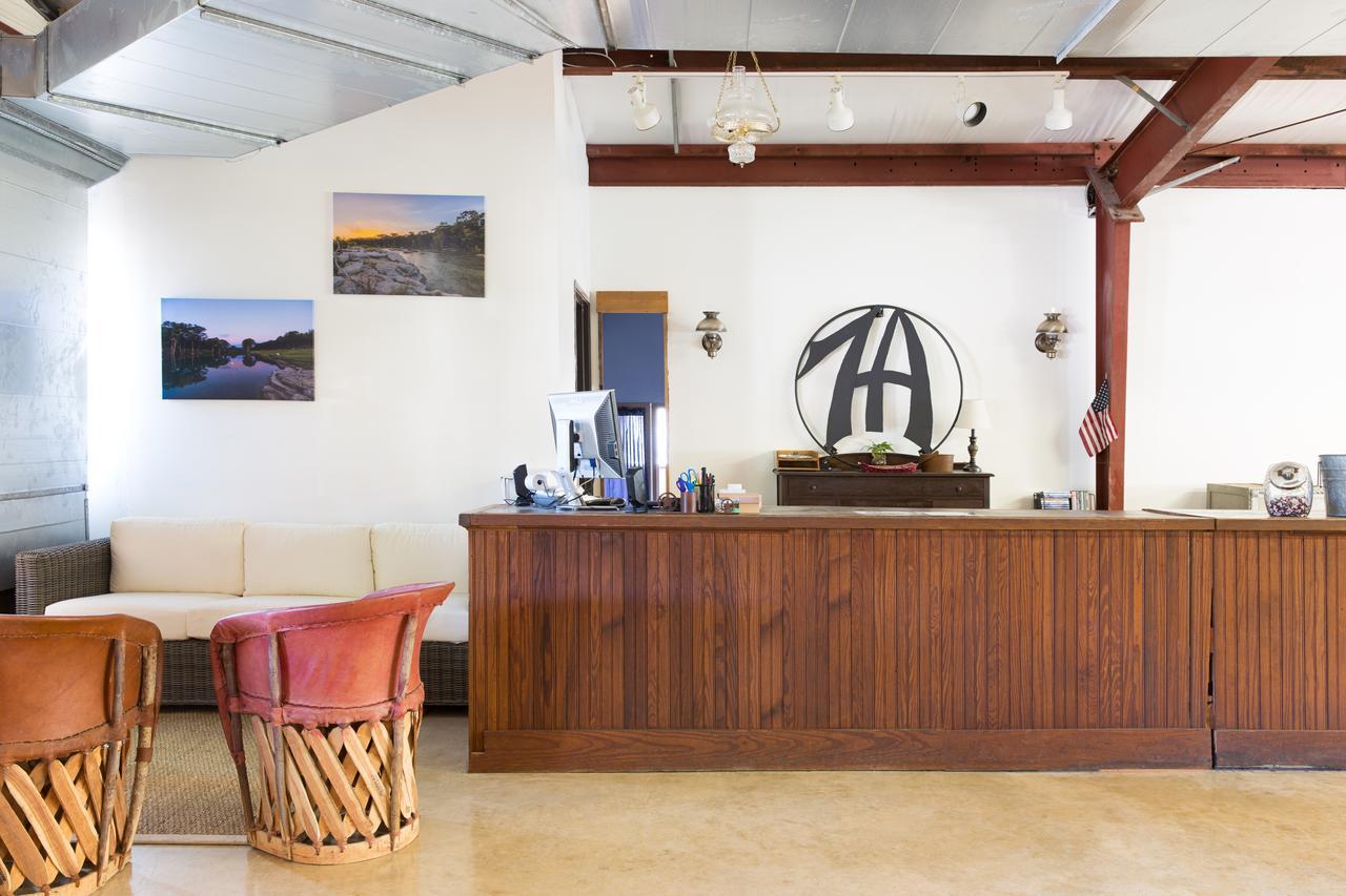 7A Ranch Hotel Wimberley Buitenkant foto
